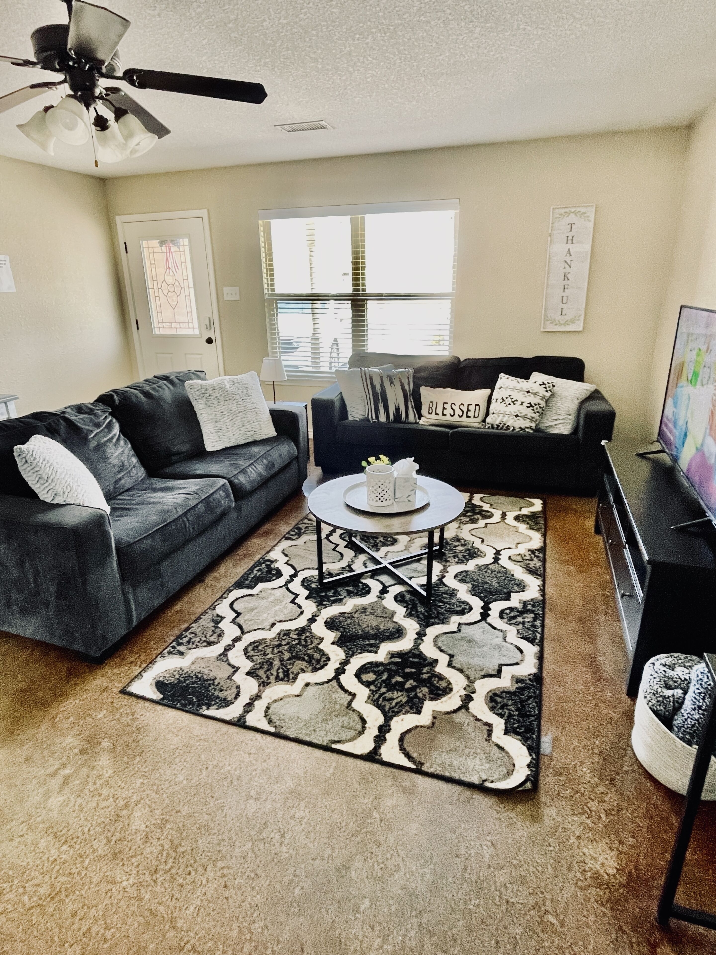 Your Mid-Dessa Home right off the Loop 250