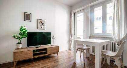 Studio apartment a few steps from Piazza Grande and the lakefront (CITY 1)