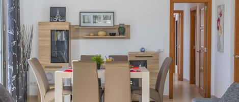 تناول الطعام