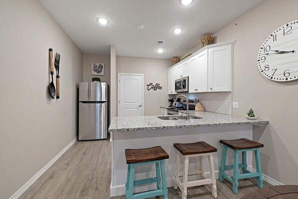 Fridge, microwave, oven, stovetop