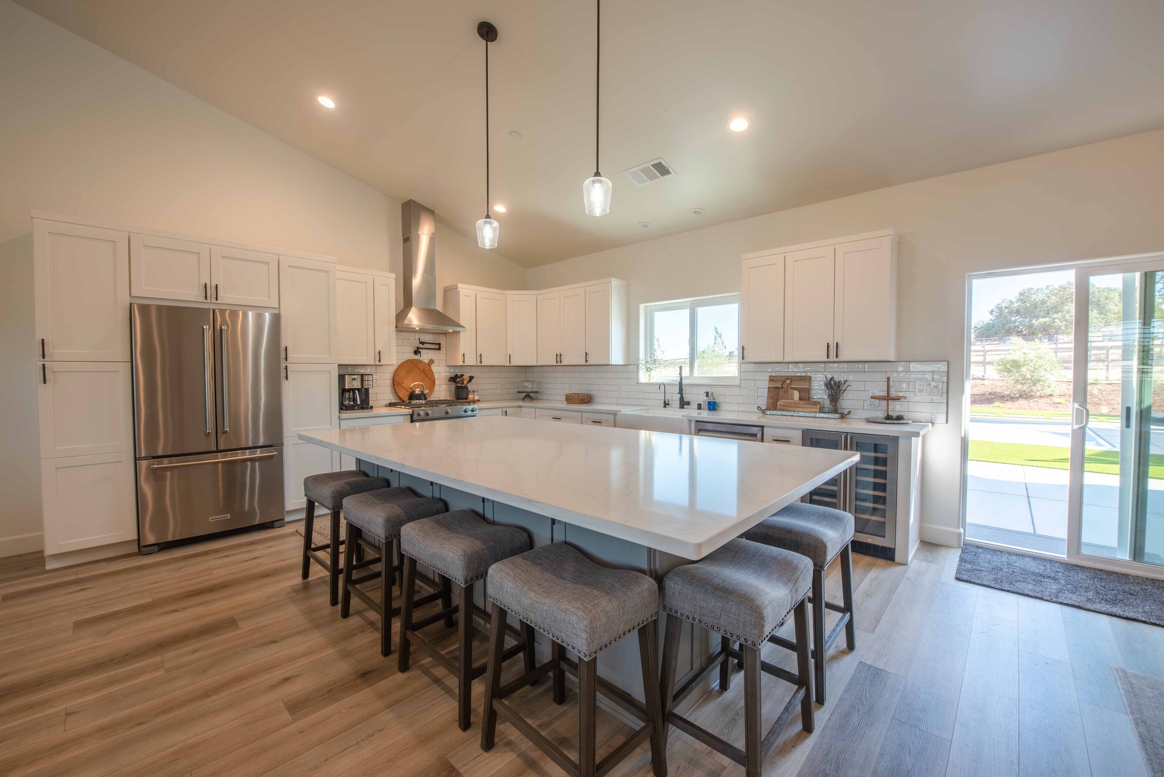 Brand-new Farmhouse Style Ranch w/Fire Pit in the heart of Paso Robles!