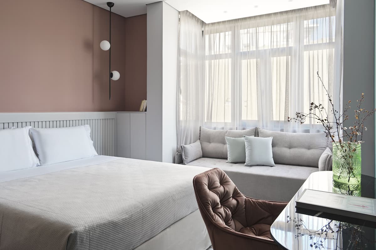 Habitación doble superior | Ropa de cama hipoalergénica, camas con pillow-top y minibar