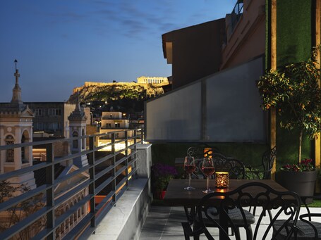 Athens City View Urban Suites - Image 14