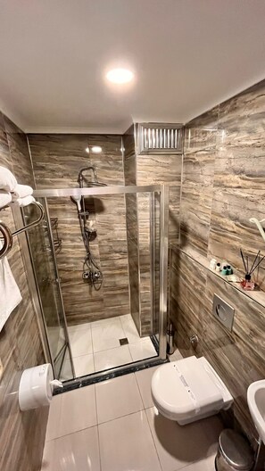 Deluxe Room, Sea View | Bathroom - Şimal Hotel (Rize)