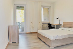 5 bedrooms, desk, iron/ironing board, travel crib - Entire apartment Venice CASA LEONARDO 7 Places toll parking and free Wi-Fi (Venezia)