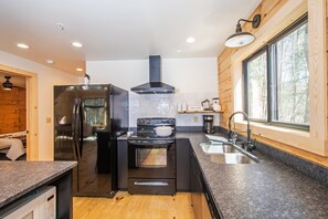 獨棟房屋 (4 Bedrooms) | 住宿設施服務