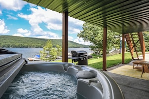 House (5 Bedrooms) | Property amenity