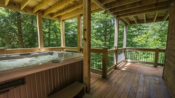 Casa (3 Bedrooms) | Servicio de la propiedad