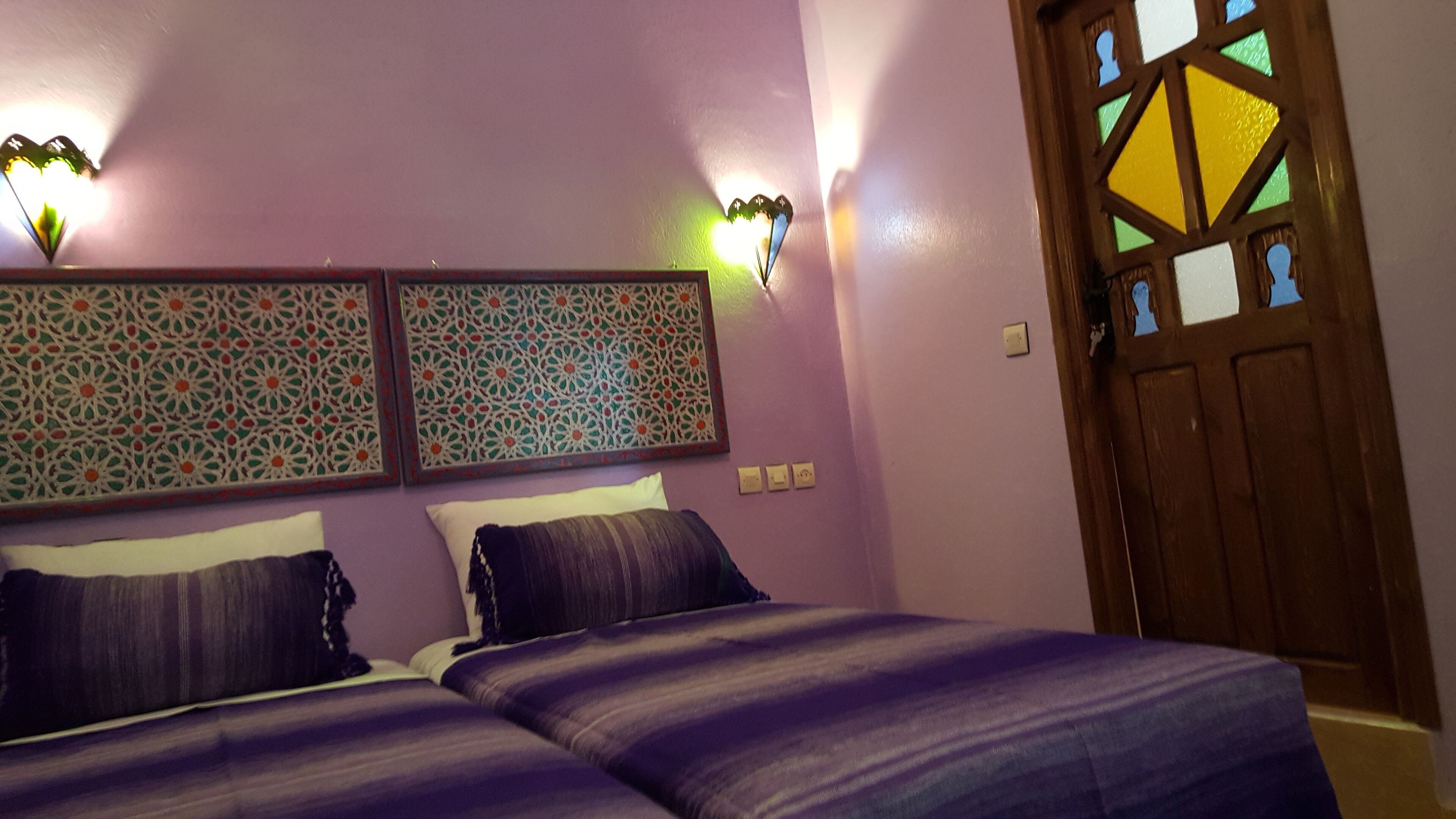 3 bedrooms, bed sheets