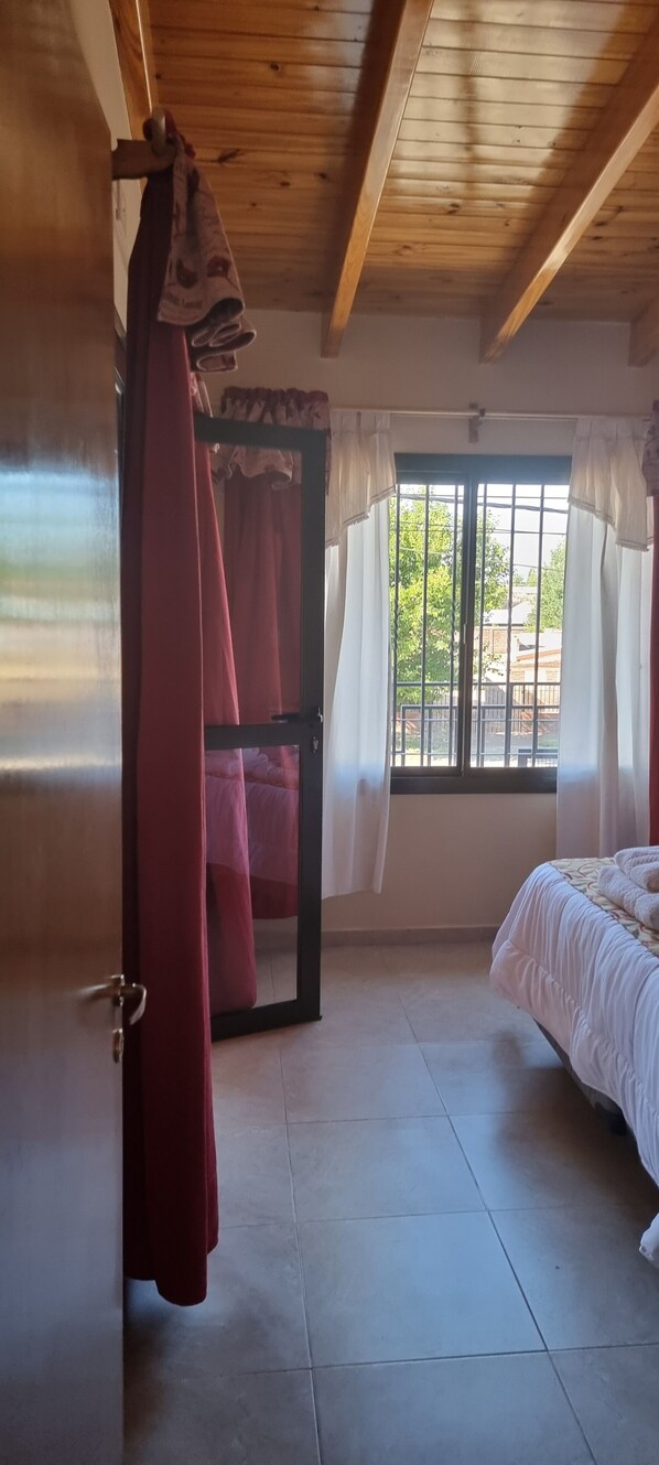 1 chambre, accĂšs au Wi-Fi (inclus), literie fournie