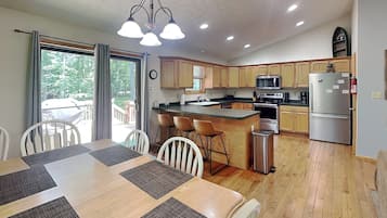 House (4 Bedrooms) | Property amenity