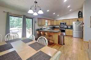 House (4 Bedrooms) | Property amenity - Carefree Cove by Taylor Made Deep Creek (Swanton)