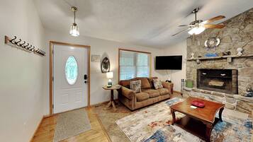 House (4 Bedrooms) | Property amenity