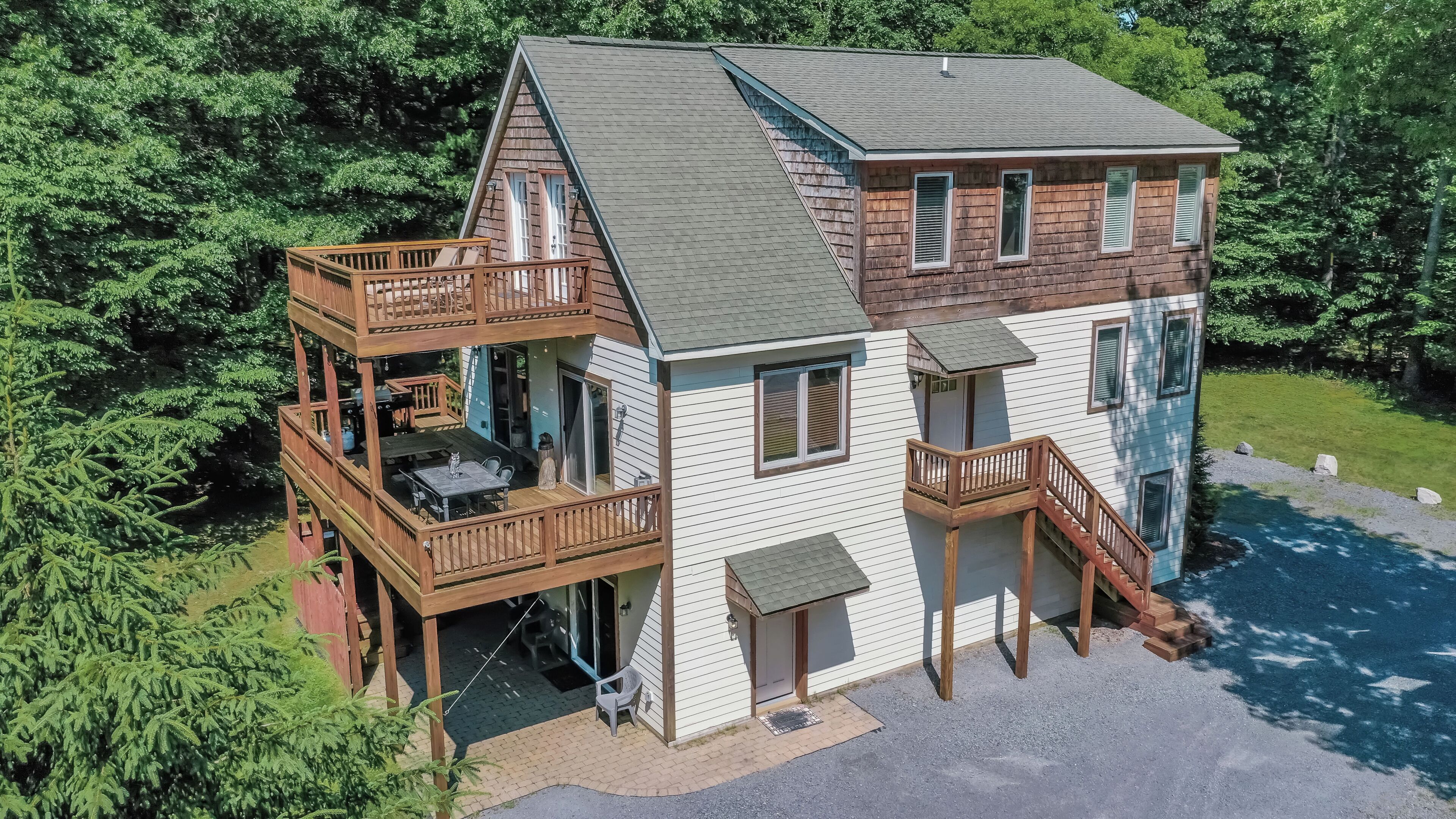 House (5 Bedrooms) | Property amenity