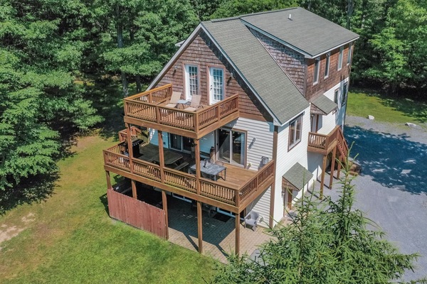 House (5 Bedrooms) | Front of property