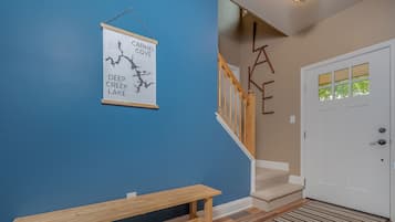 House (5 Bedrooms) | Property amenity