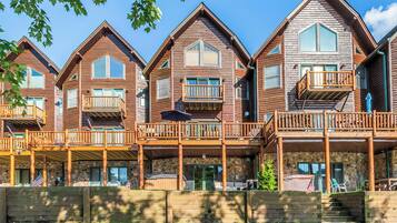 Studio (5 Bedrooms) | Exterior