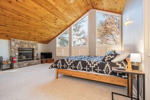 House (4 Bedrooms) | Property amenity