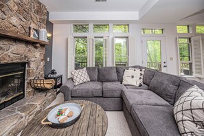 House (4 Bedrooms) | Property amenity - Cedars on the Rocks by Taylor Made Deep Creek (Oakland)