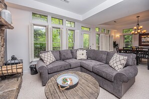 House (4 Bedrooms) | Property amenity - Cedars on the Rocks by Taylor Made Deep Creek (Oakland)