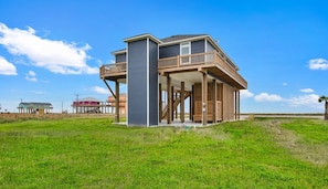 House, 3 Bedrooms | Exterior