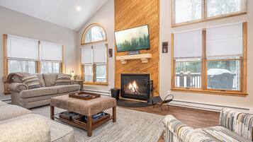 House (3 Bedrooms) | Property amenity