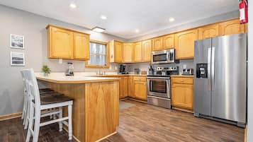 House (3 Bedrooms) | Property amenity