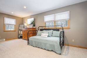 House (3 Bedrooms) | Property amenity