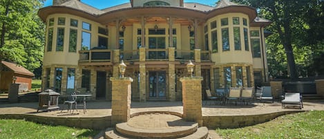 獨棟房屋 (6 Bedrooms) | 外觀