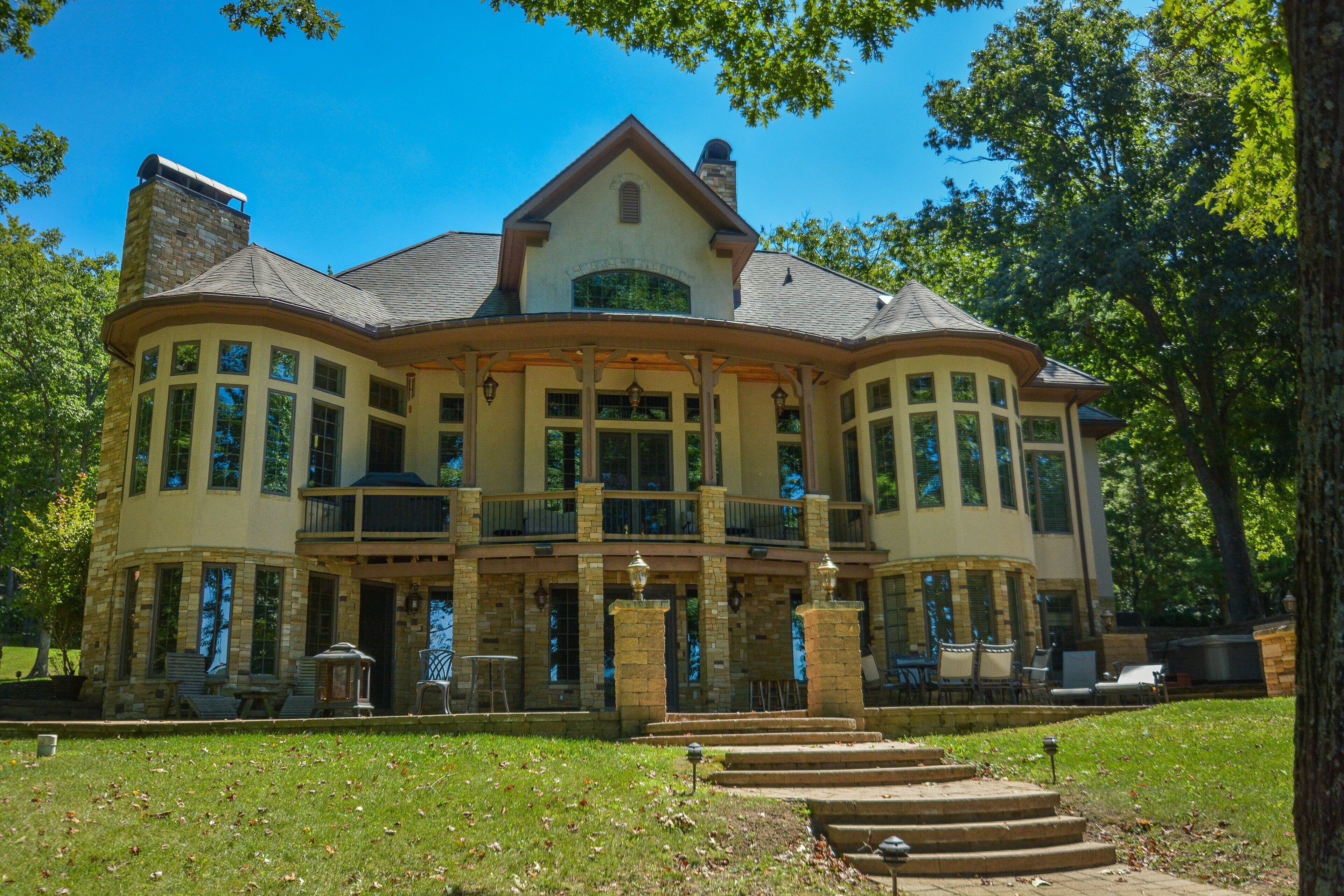 House (6 Bedrooms) | Property amenity