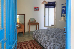 3 عدّة غرف نوم وملاءات أسرّة