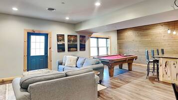 House (Multiple Bedrooms) | Property amenity