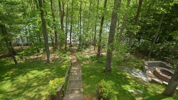 House (6 Bedrooms) | Property amenity