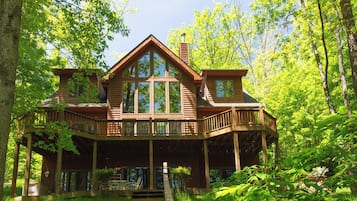 House (6 Bedrooms) | Property amenity