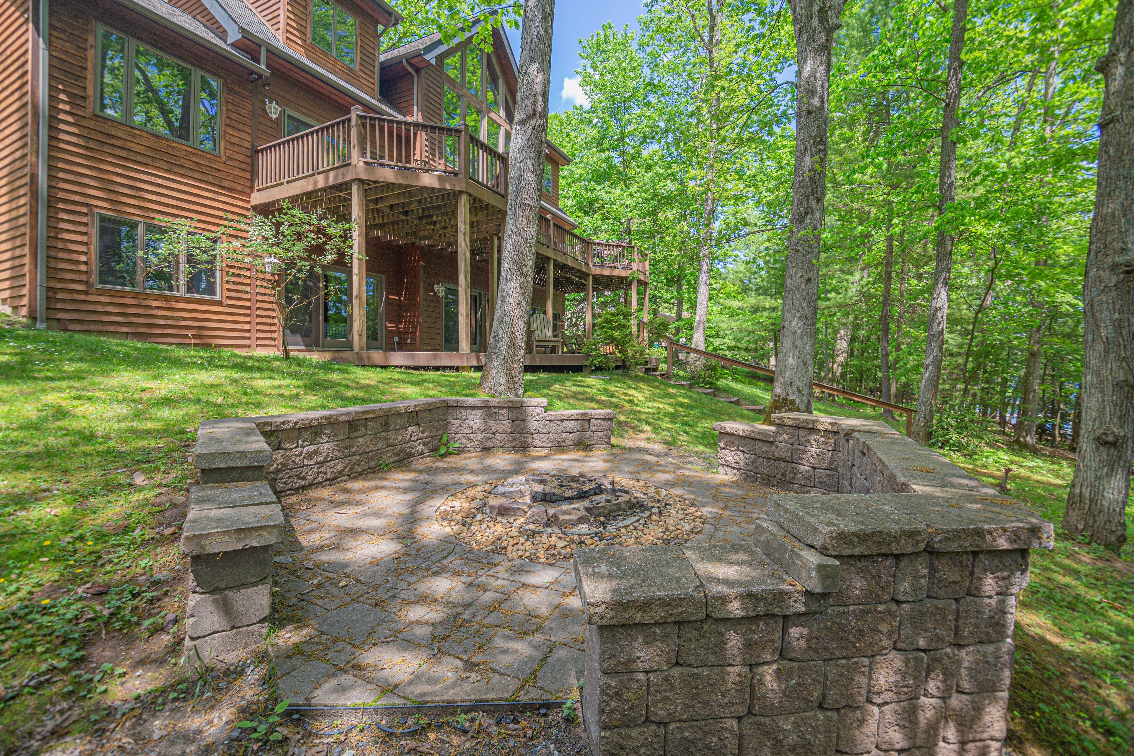 House (6 Bedrooms) | Property amenity