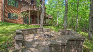 House (6 Bedrooms) | Property amenity