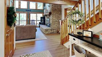 House (6 Bedrooms) | Property amenity