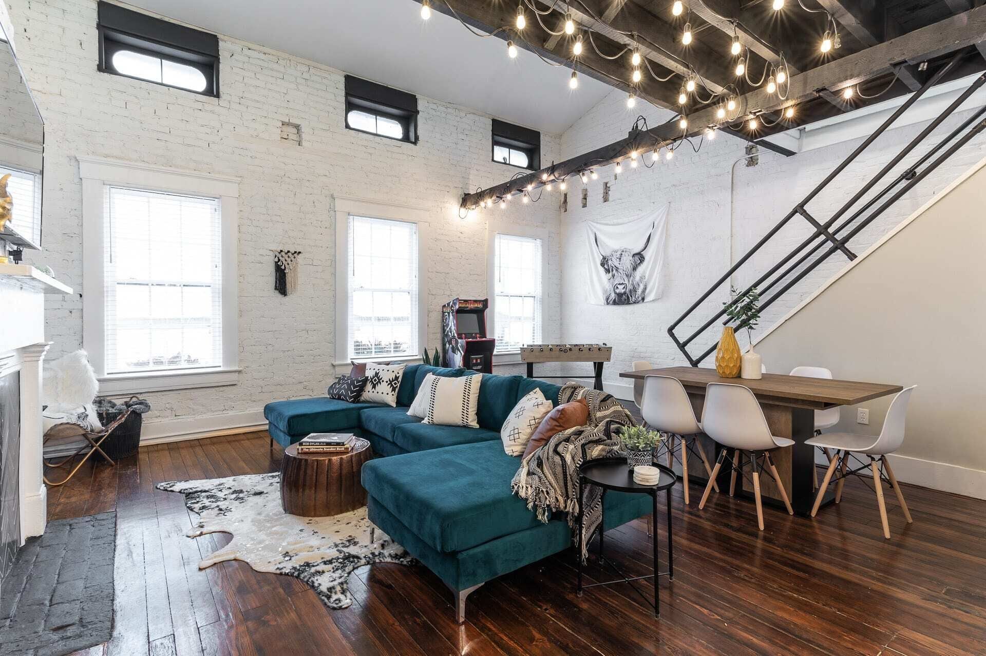 Luxury Cincy Loft - Spacious and Gorgeously Stylish