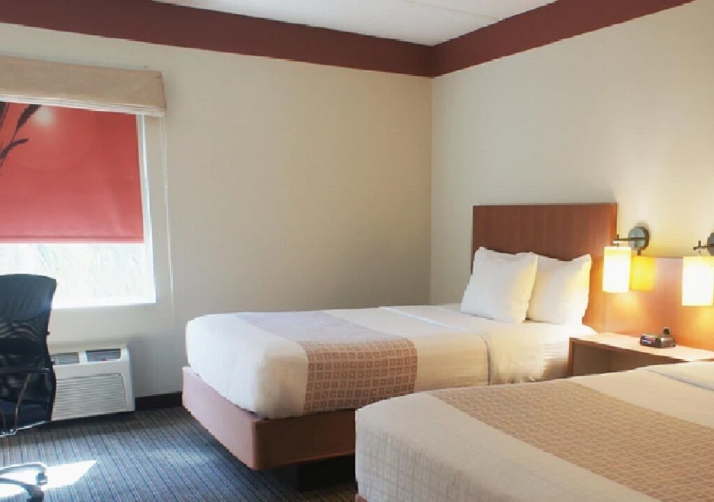 Work, Rest and Recharge!!! Sun all day Fun All night!!