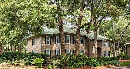 Golden Bear 179-1 Great Condo located in Pawleys Plantation