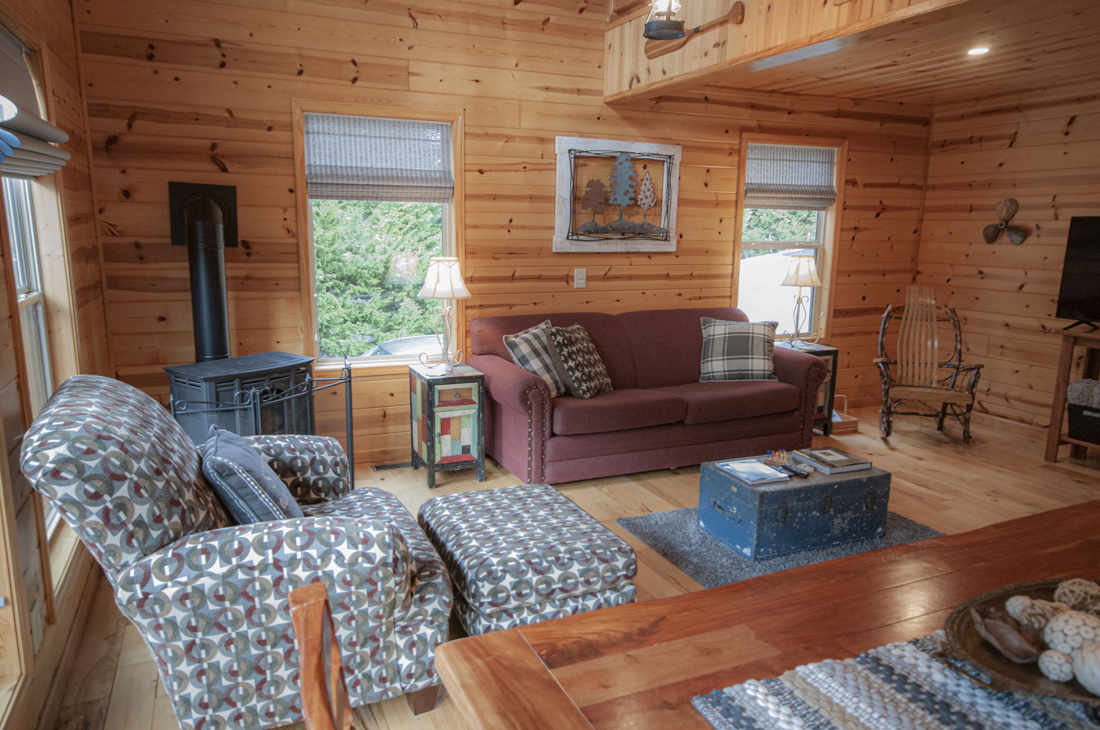 Nottely and Nice is a Beautiful Cabin on the Nottely River in Blairsville.