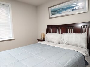 4 bedrooms, iron/ironing board, WiFi, bed sheets