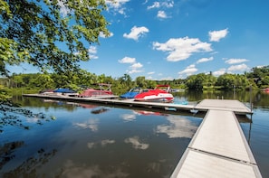 Studio (3 Bedrooms) | Property amenity