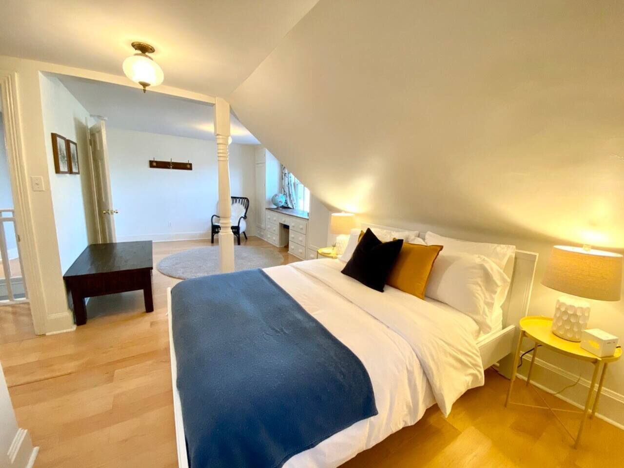 4 bedrooms, iron/ironing board, free WiFi, bed sheets