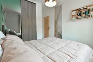 3 chambres, fer et planche à repasser, lit parapluie, Wi-Fi gratuit