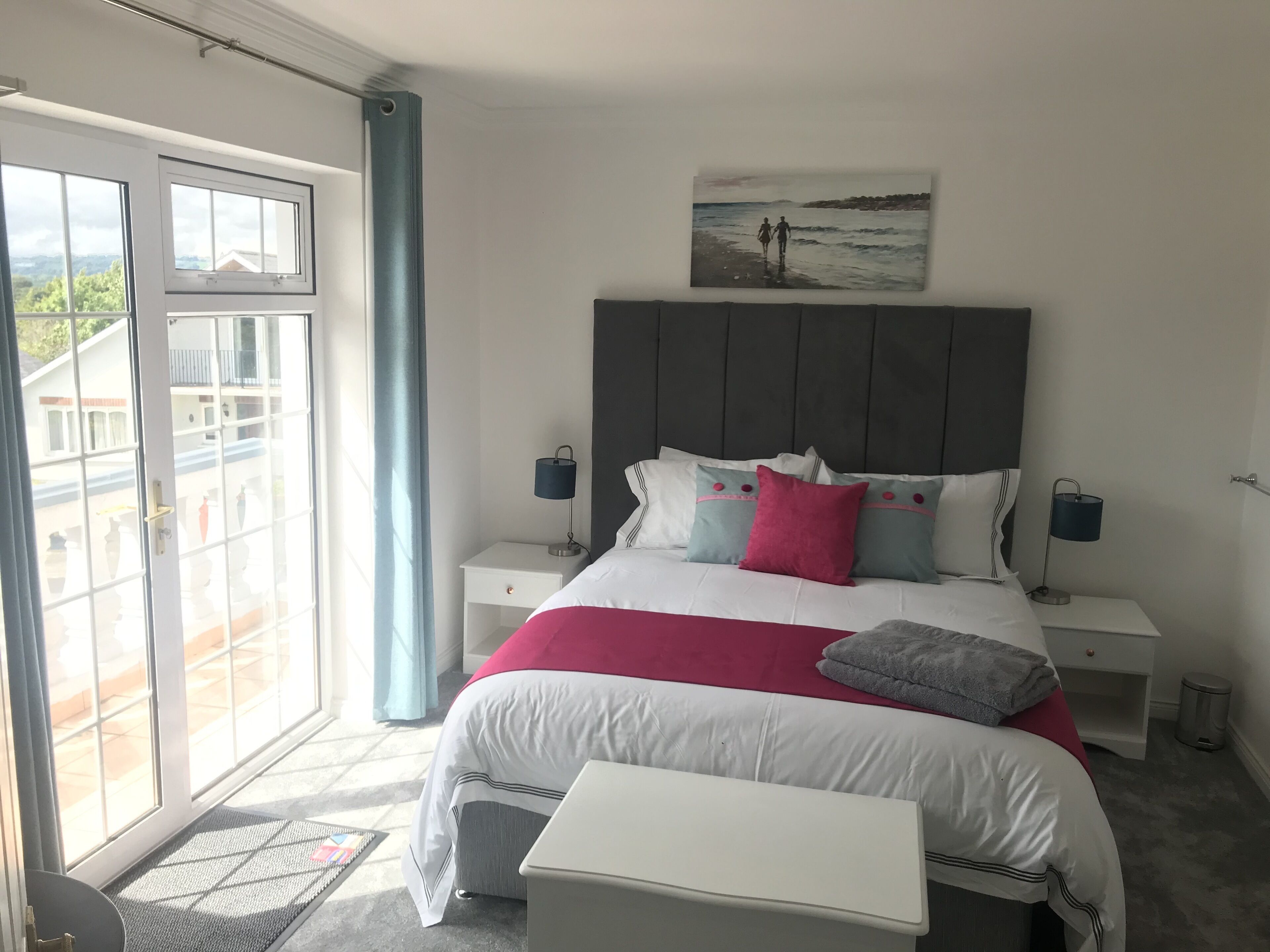 6 quartos, Wi-Fi, roupa de cama