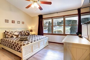 6 chambres, fer et planche à repasser, Wi-Fi, draps fournis