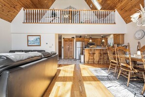 House (4 Bedrooms) | Property amenity