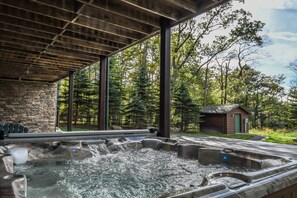 House (4 Bedrooms) | Property amenity