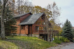 House (4 Bedrooms) | Front of property